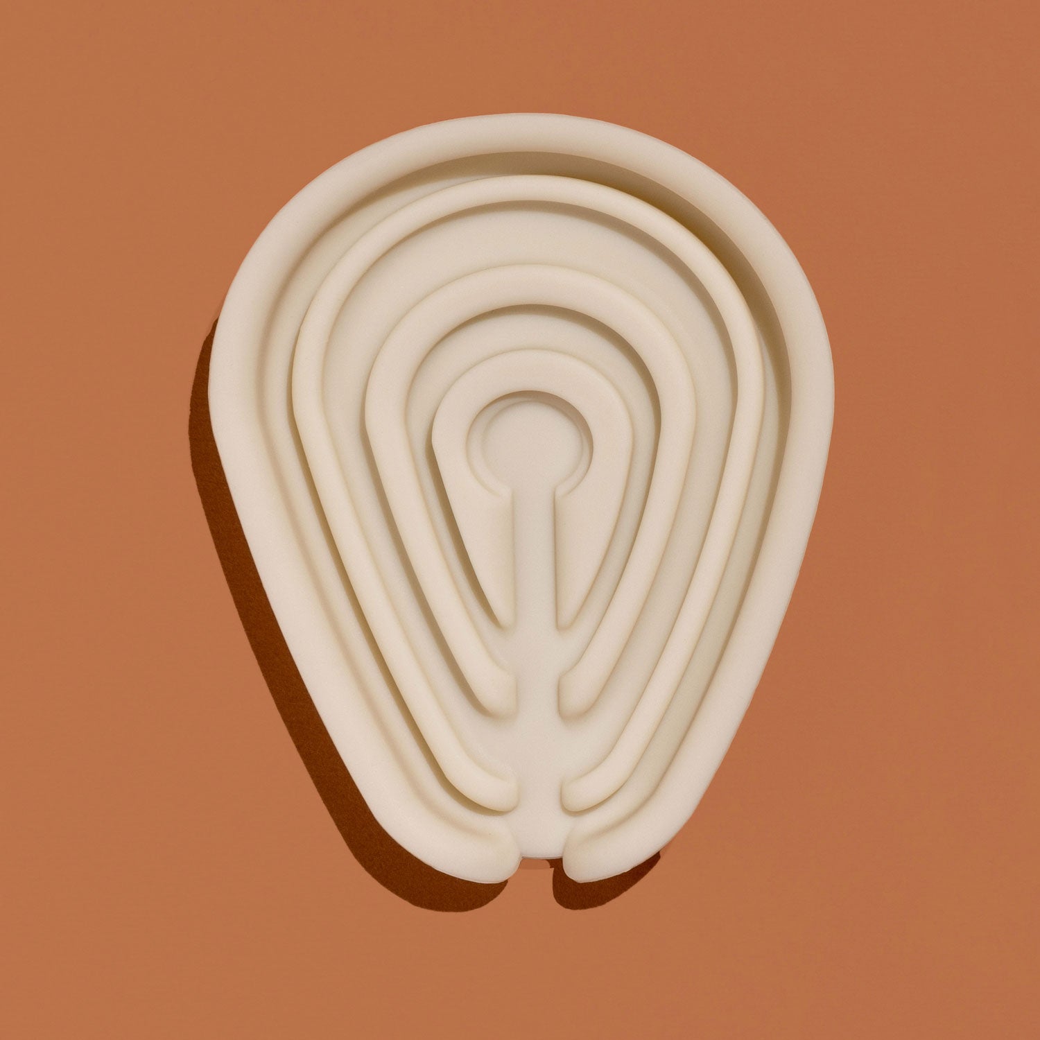 Nopalera Cactus Soap Dish in beige ceramic with cactus pattern